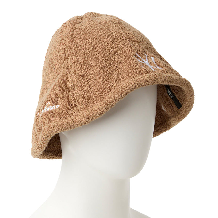 ニューエラ NEW ERA サウナハットSauna Hat パイル ニューヨーク ヤンキース ベージュ 14751652 左斜め前