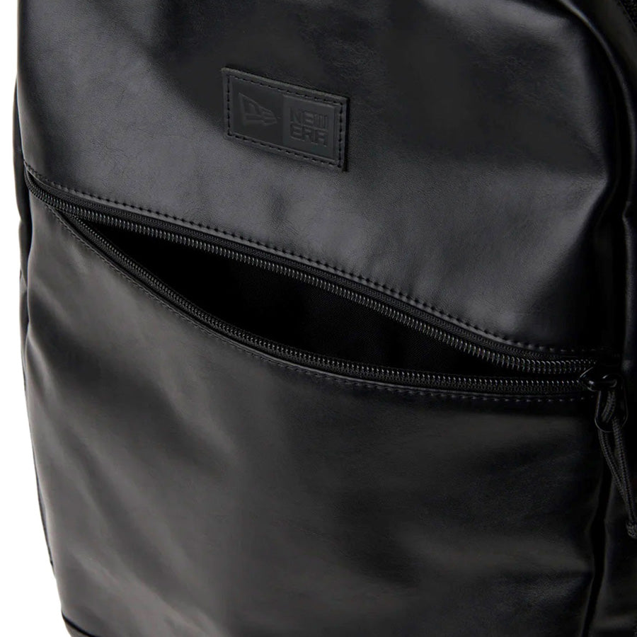 ニューエラ バッグ NEW ERA BAG スマートパック 02 28L シンセティックレザー ブラック 14750853 フロントポケット