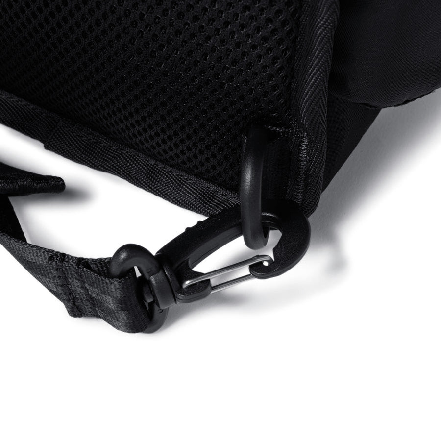 スリングボディバッグ 12L ナイロンツイル ブラック