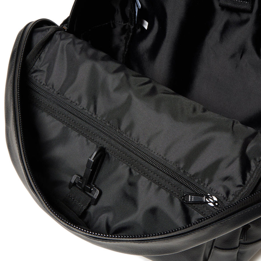 ライトパック 27L シンセティックレザー ブラック