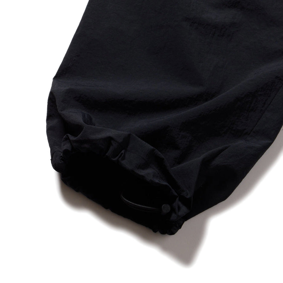 オーバーサイズド ナイロン カーゴパンツ ブラック