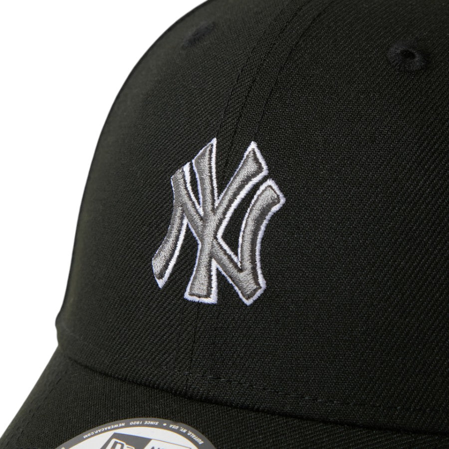 9FORTY MLB Midsize Logo ニューヨーク・ヤンキース ブラック 15137070