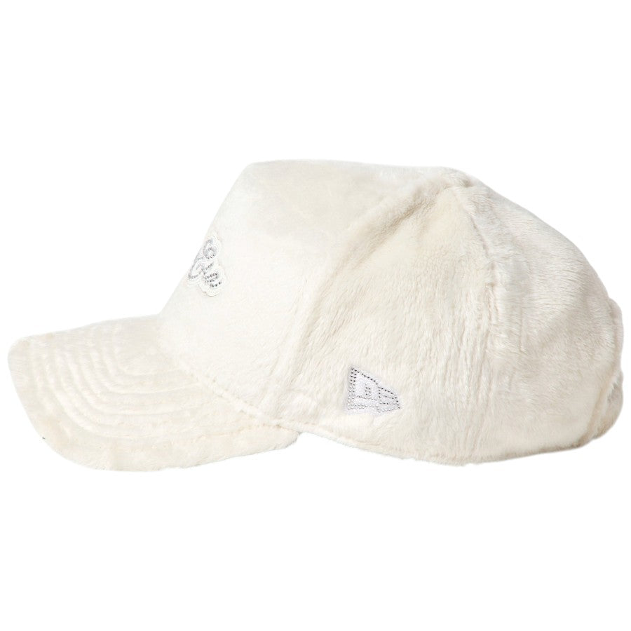 9FORTY A-Frame Micro Fur ラインストーン NEW ERA ロゴ ホワイト