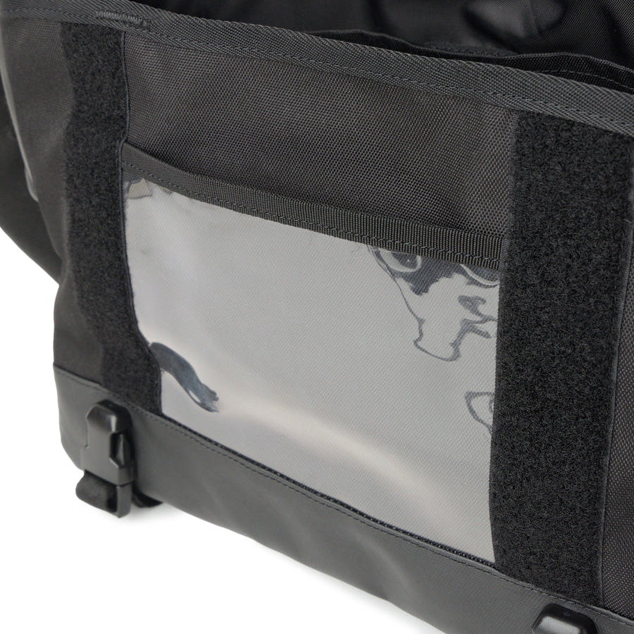 NEW ERA フィールド ショルダーバッグ 9L ブラック リフレクトシルバー 14750876 | アウトドア クリアポケット