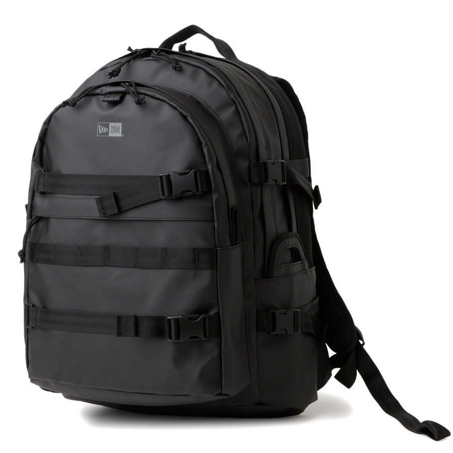 ニューエラ NEW ERA キャリアパック 35L シンセティックレザー ブラック 14750920 右斜め