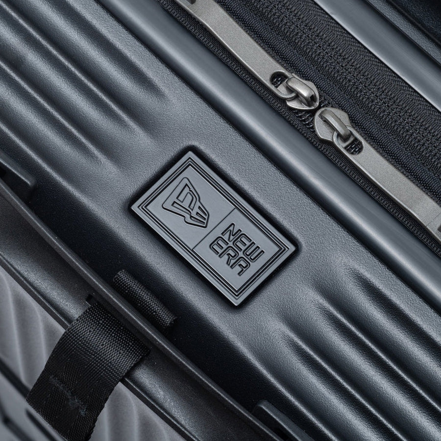 NEW ERA Carry Case 33-38L キャリーケース ブラック 14409929 ブランドロゴ