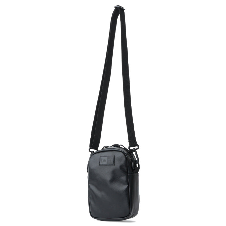 ニューエラ NEW ERA ショルダーポーチ 1.7L シンセティックレザー ブラック 14750857 ストラップ