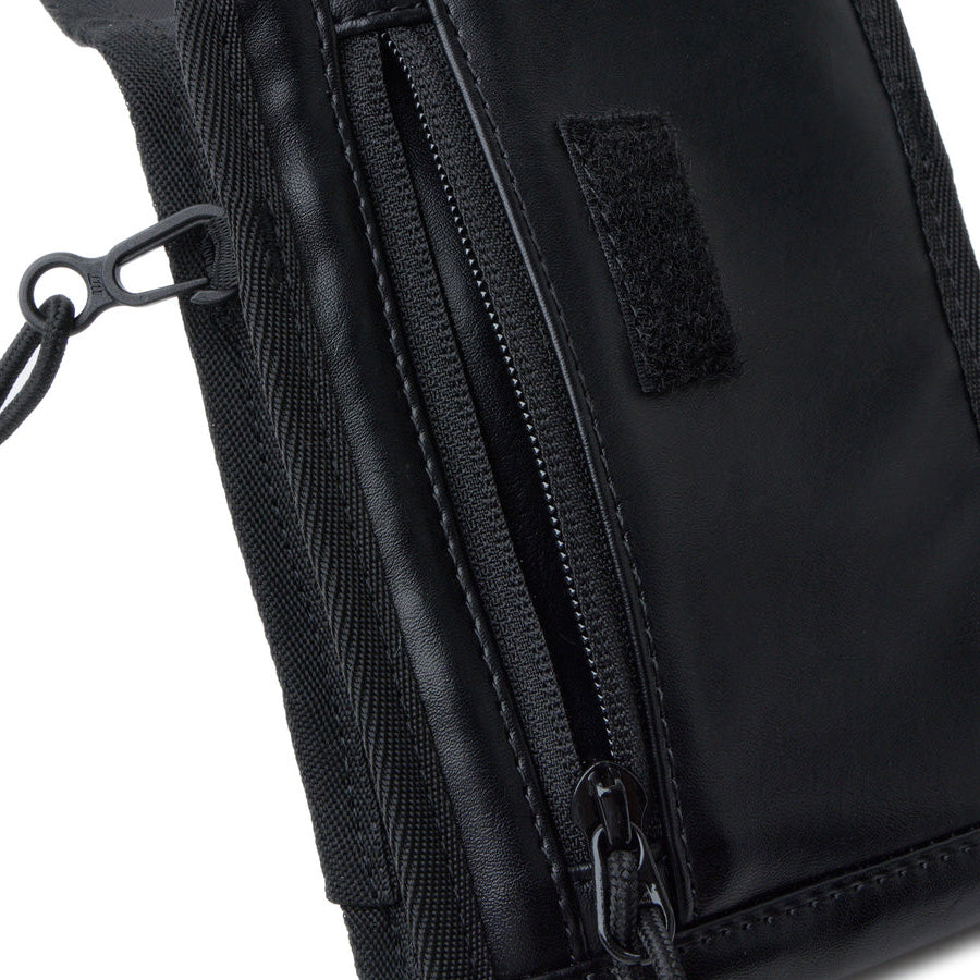 new era ニューエラ ネックポーチ 0.3L シンセティックレザー ブラック 14750877 ポケット